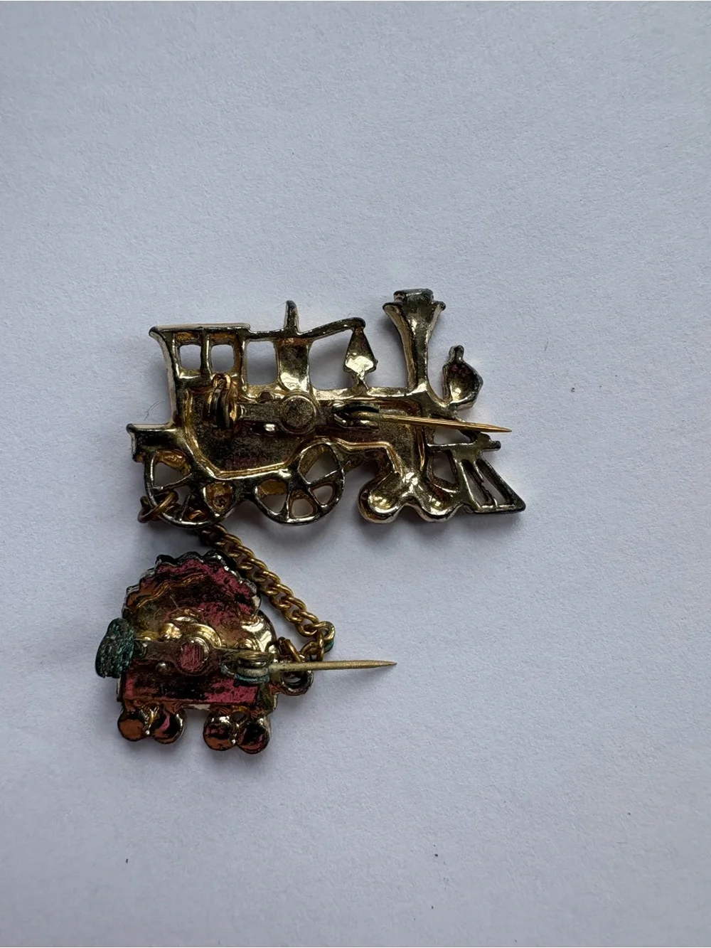 Vintage Gold Tone Steam Locomotive Train Wagon Collectible Brooch Lapel‎ Pin